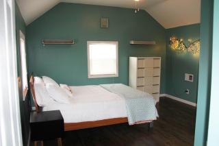 Charming home in heart of St Joseph 30 Plus days - 1