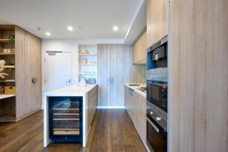 The Halo Port Melbourne Bay and City Views - 3