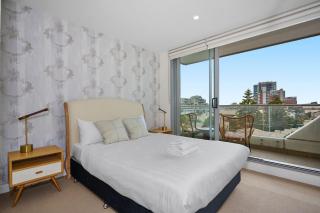 The Halo Port Melbourne Bay and City Views - 1