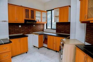 MKE Apartment Floor 2 - 4