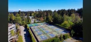 Oceanside Getaway - 2