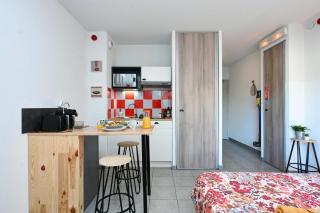 Studio - quiet, near golf, swimming pool, PSH - 8