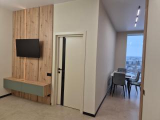 Дизайнерська квартира з видом з 14 поверху - 0