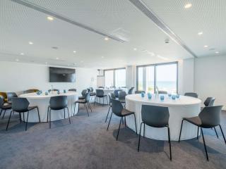 Mercure Larnaca Beach Resort - 8