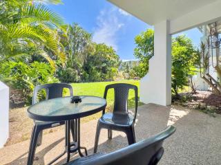 Poolside Mango House - 3