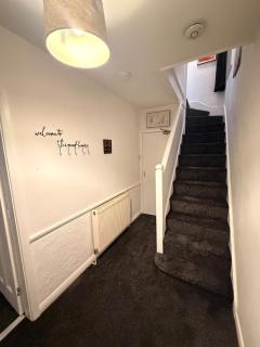 Royal 4 Bed House By City Centre - 6