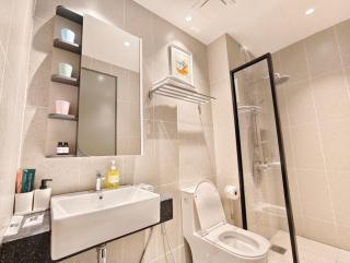 22 Macalisterz - King Suite - 65"QLED TV - Disney - Pop Corn - Sky Pool - 6