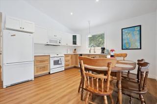 Woodland Cottage Quiet Bruce Peninsula Retreat - 3