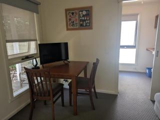 Large garden block with multiple dwellings in the centre of Bendigo - 1