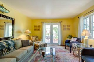 West Palm Beach Home with Fenced-In Yard and Deck! - 5