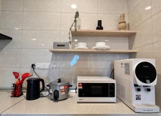 S15-08 MetroCity Square Condominium-3R2B-8 Pax - 1