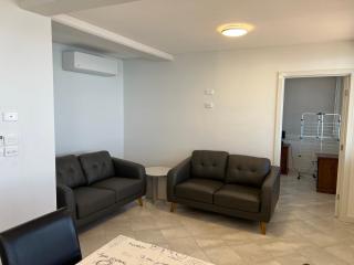 Beachside & Jetty View Apartment 5 - Harbour Master Apt - 3