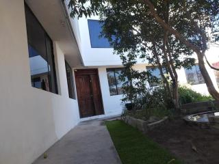 Cozy Family House 4 Rooms in Mitad del Mundo - 2