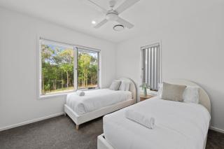 Rochedale Outlook - 4