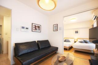 Rivera Haruyoshi Series, Balcony, 7-Eleven in Bldg - 0