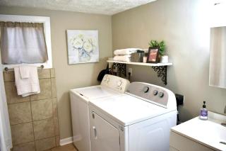 Soak n Stroll 2 State St Casino Firepit Dogs OK - 5