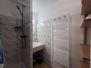 Appartement calme avec parking au centre de Cauterets - FR-1-812-153 - 4