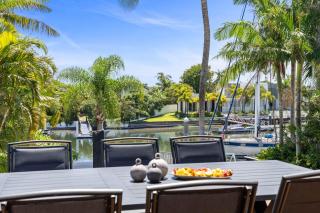 Luxe Waterfront Home - Pool, Pontoon w Deep Water Ocean Access - 9