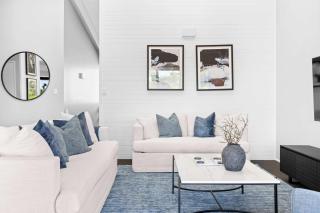 Luxe Waterfront Home - Pool, Pontoon w Deep Water Ocean Access - 2