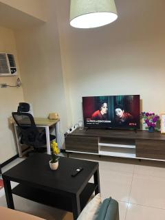Manila Bay Sunset Suite with Free Pool and Sauna Near PICC, MOA, Airport & US Embassy - Pet friendly - 2