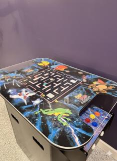 HeartOfRockfrd/NEXPlayground/IndoorHotTub/GameRoom - 6