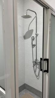 Huge modern space near lake, resort and everything - 2