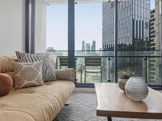 Skyline Luxe Southbank Level 22 - 4