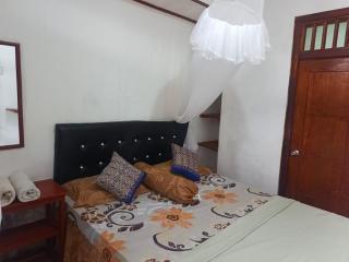 Heiner Beach Homestay - 2