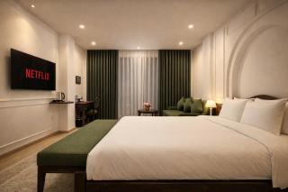 Laverne Boutique - 03 Huỳnh Khương Ninh - 1