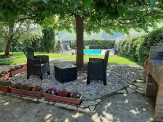 Group Retreat with Garden in Tuscany - 2