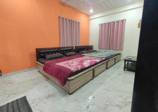 Alok Guest House - 1
