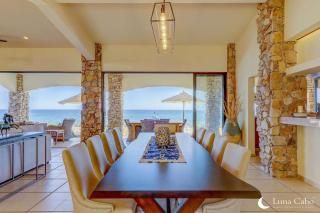 Oceanfront Villa with Heated Pool Hot Tub and BBQ - 8