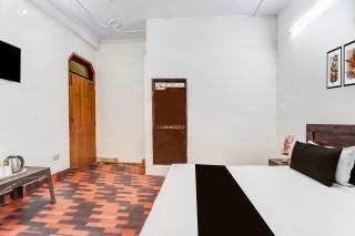 Hotel O Sector 12 Ghaziabad Formerly VIP Inn - 3