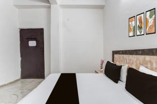 Hotel O Sector 12 Ghaziabad Formerly VIP Inn - 1