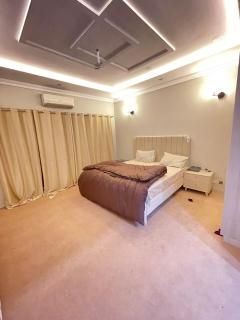 Secure One Bed Studio Apartment in Buch Villas - 3