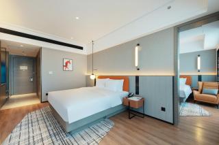 Novotel Dalian Zhongshan Square - 1