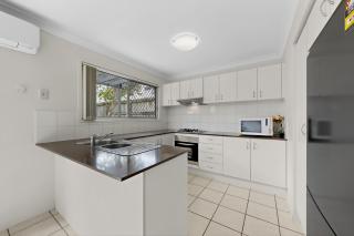 Mango Hill 3 Bedroom Family Accommodation - 8