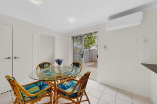 Mango Hill 3 Bedroom Family Accommodation - 6