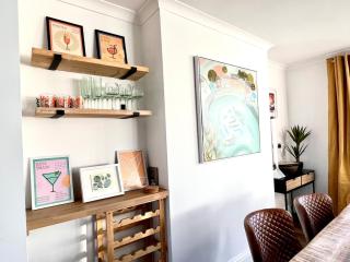 3-Bedroom Holiday Home, Newquay with Garden & Parking - 150 Steps to the Beach! - 1