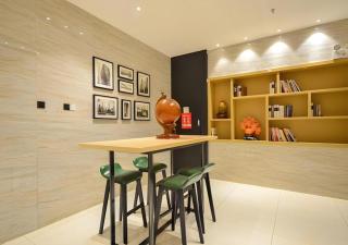 City Comfort Inn Jingzhou Greenland Overseas Beach Wuyue Plaza - 1