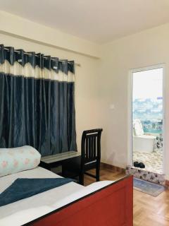 Woodside Apartment and Rental Rooms - 4