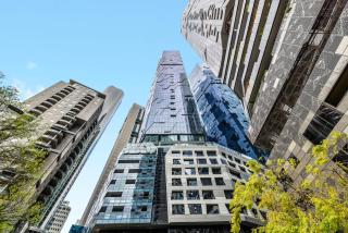 Westside Place Spacious Two-Bedroom City Suite - 9