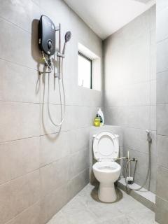 Cozy Corner PataniRoad 14 pax Georgetown - 7