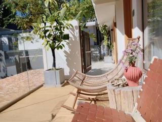 Dali Ancient City Pedestrian Street Meishu B & B (Red Longjing Shop) - 5