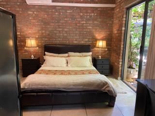 Aloe Guesthouse Klerksdorp - 6