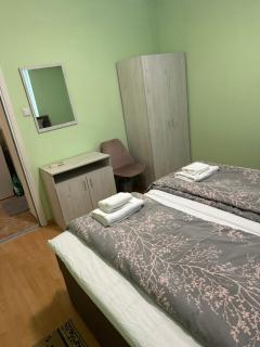 Къща Бети самостоятелни апартаменти с двор край Пловдив - 3