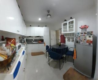 Hayes HomeStay - 8