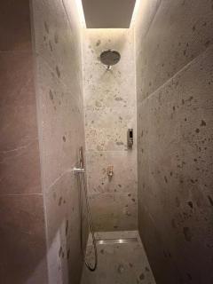 La Prestigia luxury Apartments One Bedroom by Peaks - 9