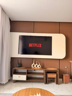 La Prestigia luxury Apartments One Bedroom by Peaks - 4