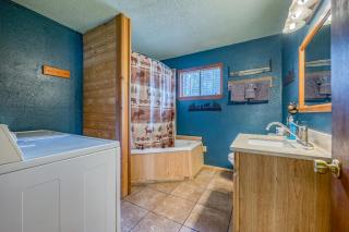 Roadrunner - Cozy Cabin - Whirlpool and Hot Tub - 8